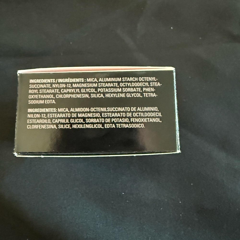 Mary Kay Translucent Loose Powder – Oil Control Setting Powder – New in Box - Picture 4 of 5